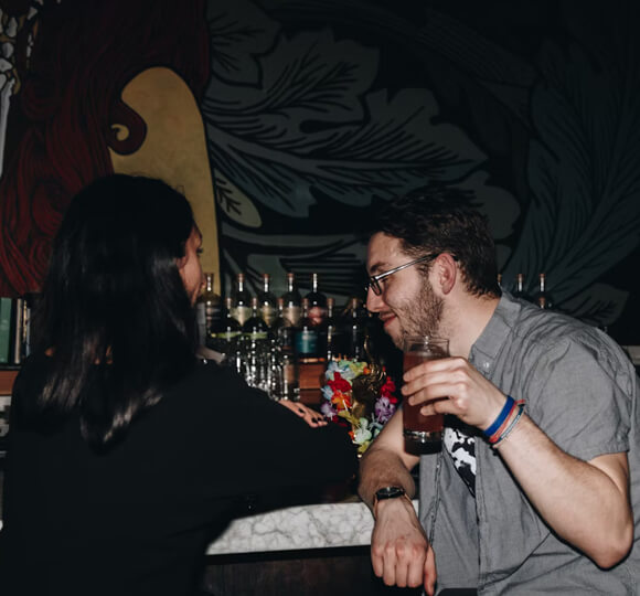 bar in lansing